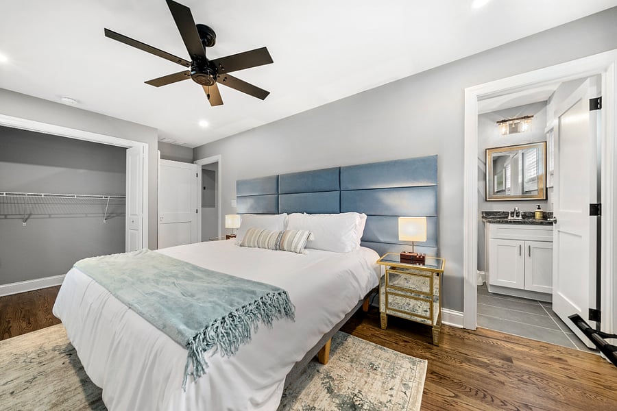 Bedroom 2- King Bed