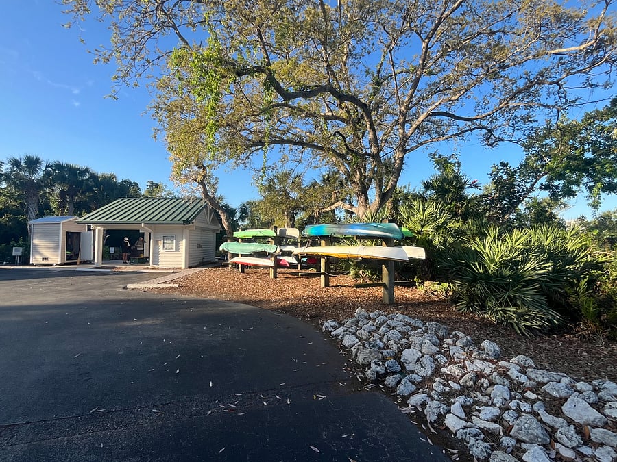 free access to kayaks and canoes