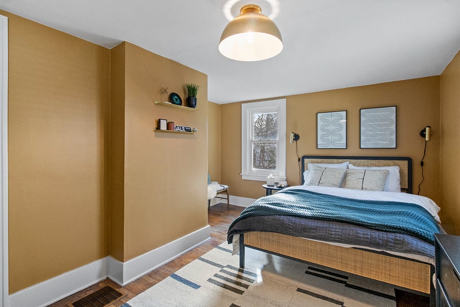 Bedroom 1 (Golden Vinyl)