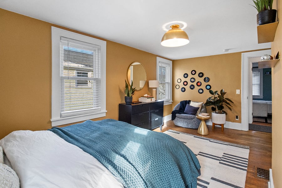 Bedroom 1 (Golden Vinyl)