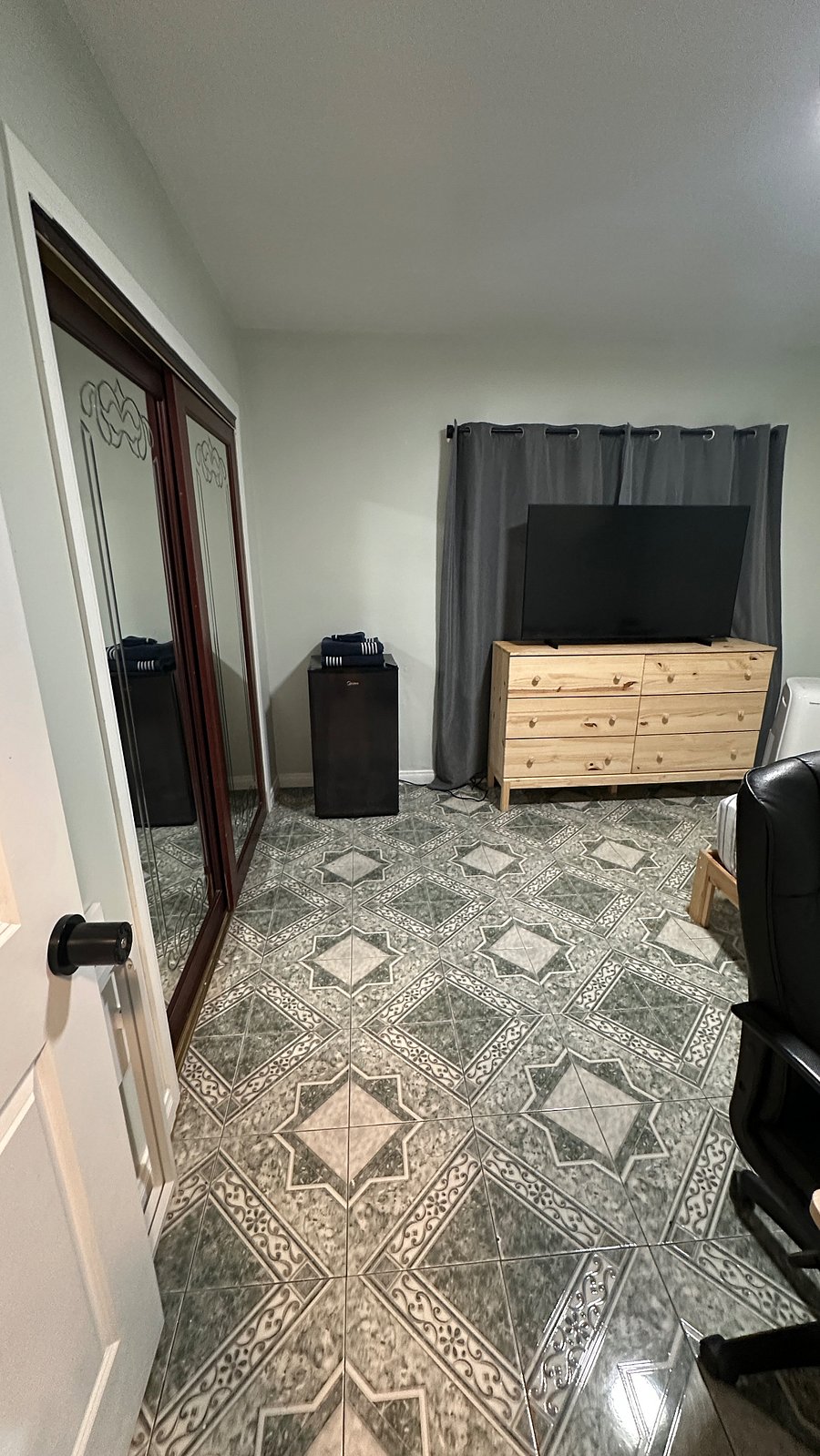 Furnished Finder property 683961_1 photo 3