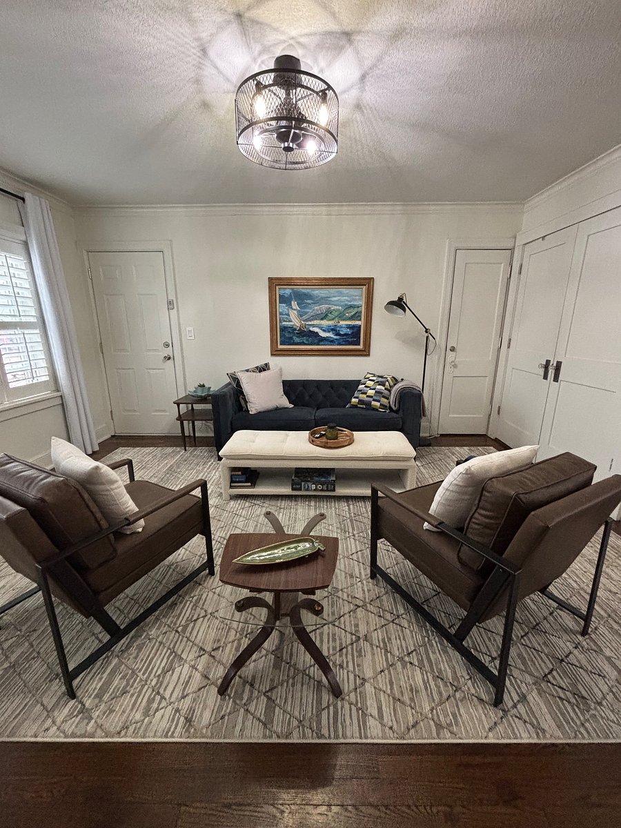 Mid-century furniture & original art.  Beautiful & comfortable!