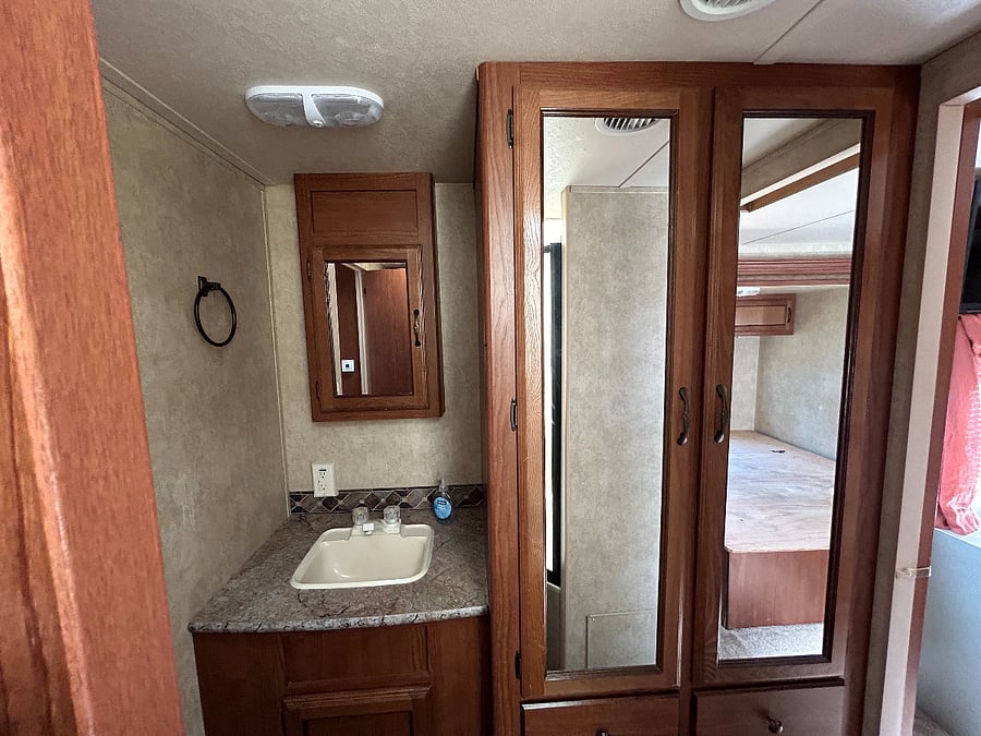 Furnished Finder property 684108_1 photo 13