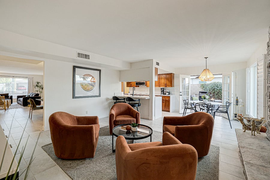 Fireplace Lounge