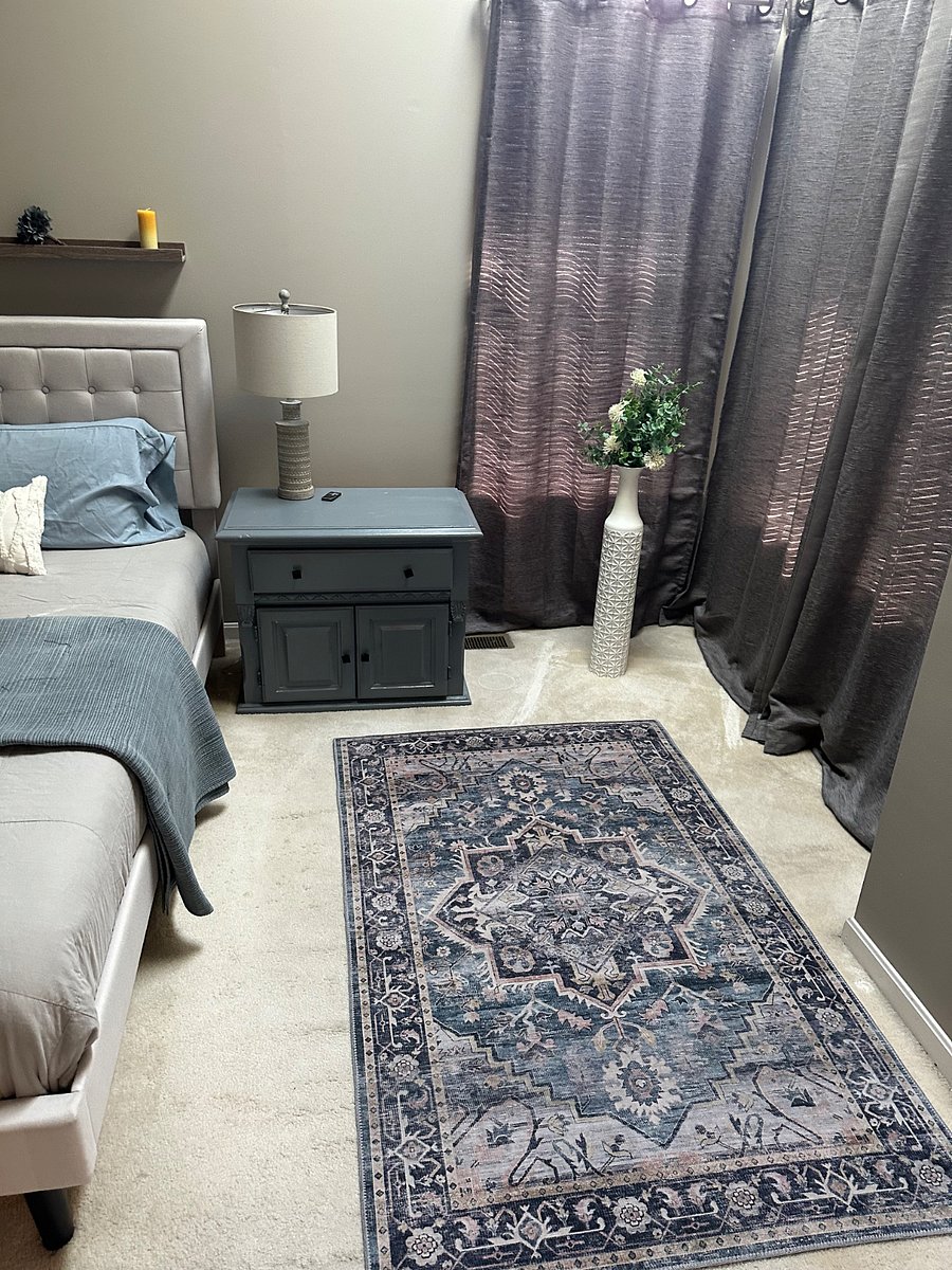 Master king size bed