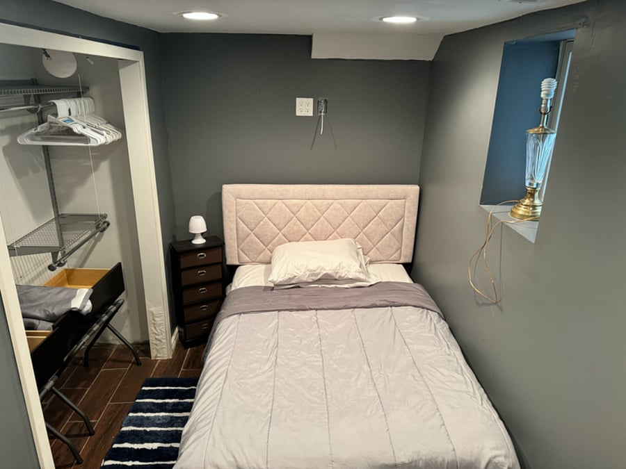 Will have curtain's for closet when ready to move in. Full size bedroom