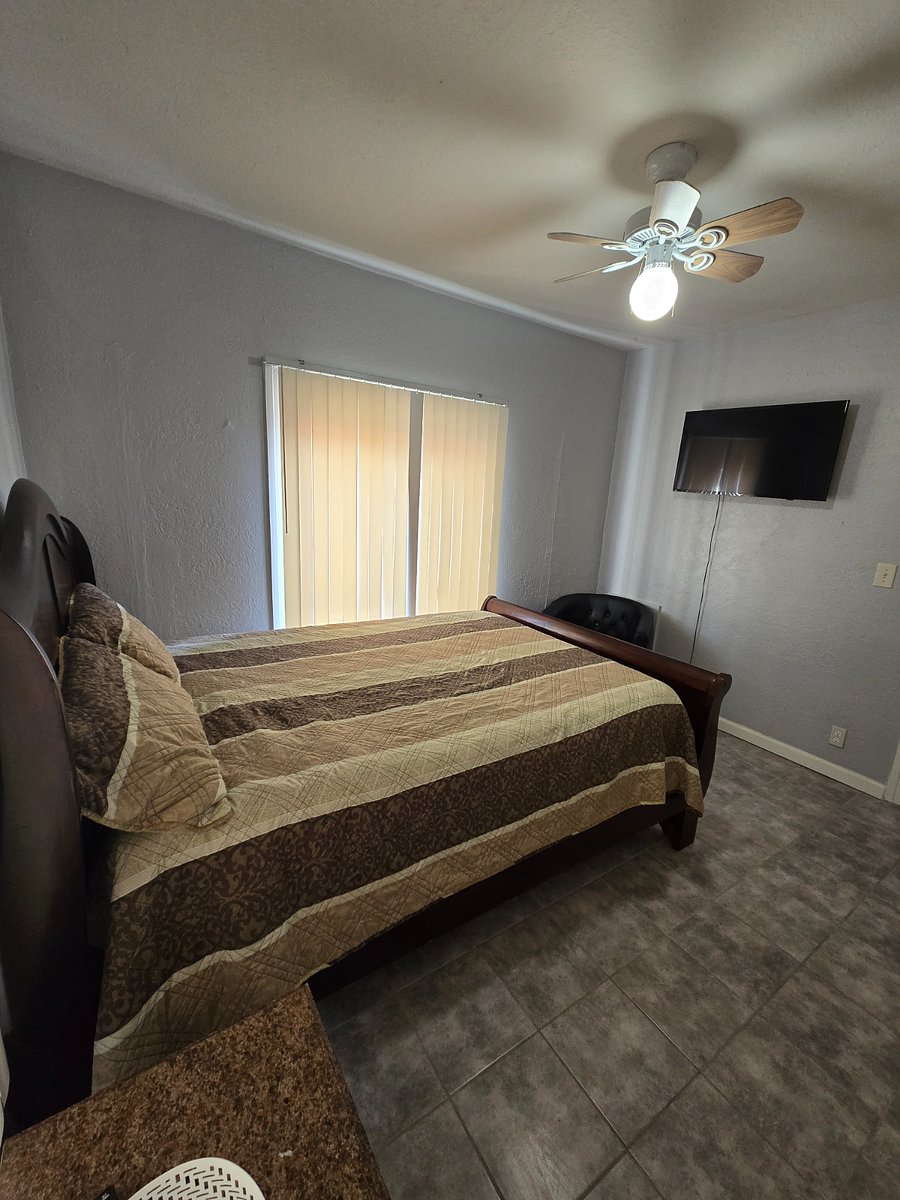 Furnished Finder property 684570_1 photo 2