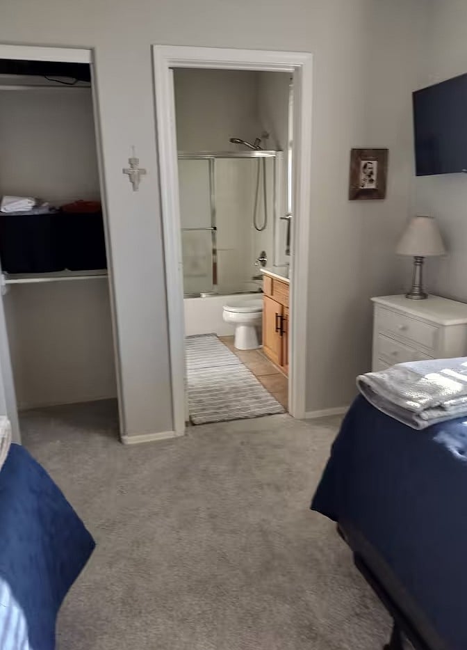 Twin room & Jack n Jill bathroom