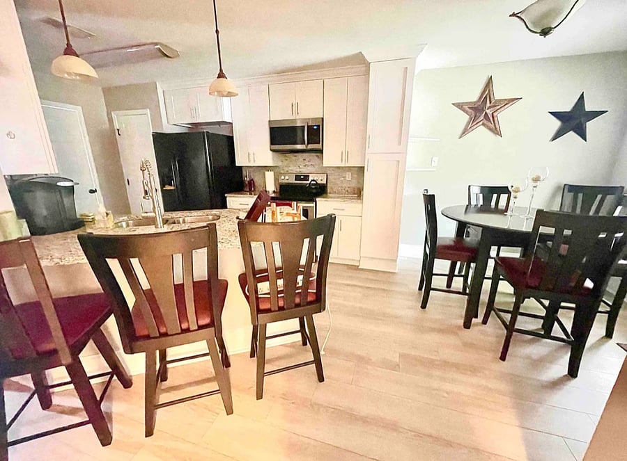 Furnished Finder property 684701_1 photo 6