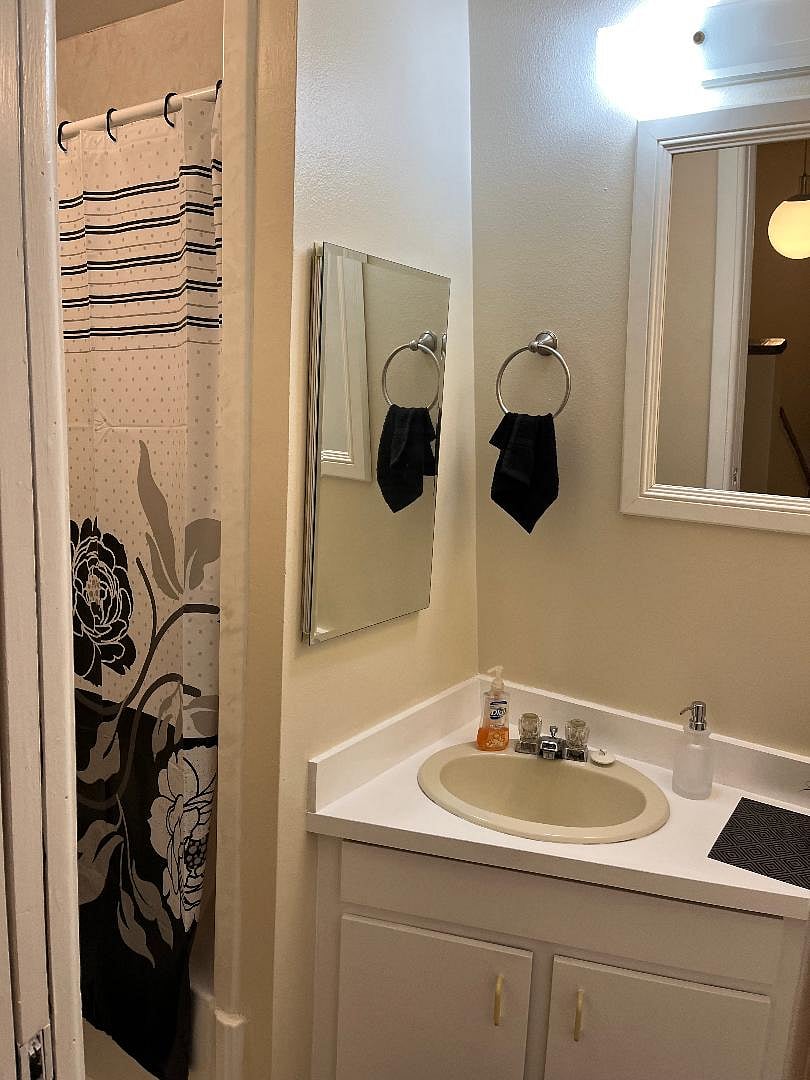 Furnished Finder property 684923_1 photo 8