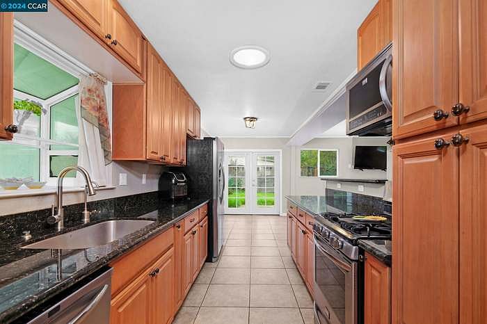 Furnished Finder property 684957_1 photo 6