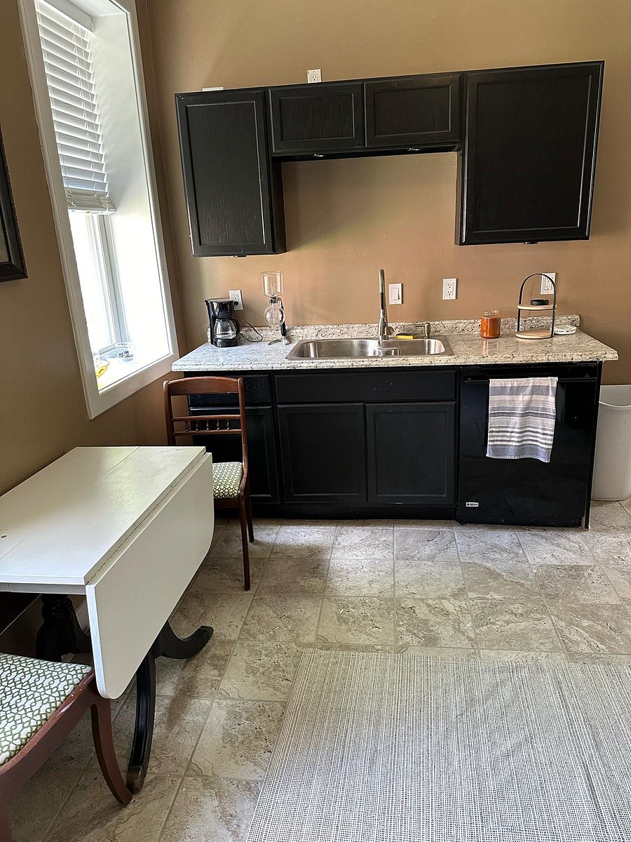 Furnished Finder property 685157_1 photo 8