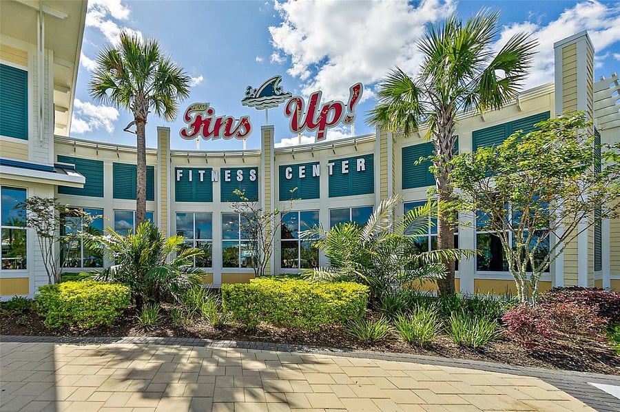 Fins Up Fitness Center has a large workout area, aerobics room, indoor lap pool, hot tub, men's and women's locker room with showers & sauna.