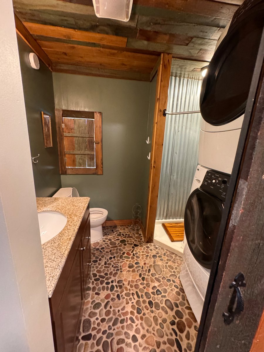 Furnished Finder property 685360_1 photo 3