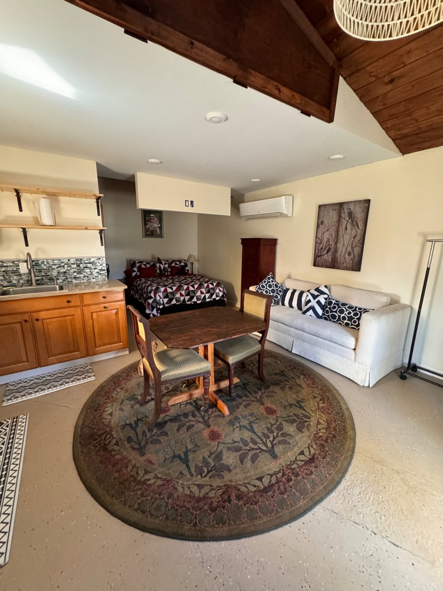 Furnished Finder property 685360_1 photo 6