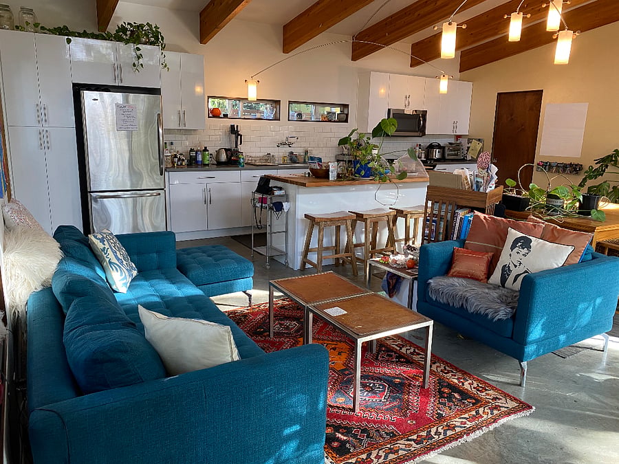 Open concept front room and kitchen