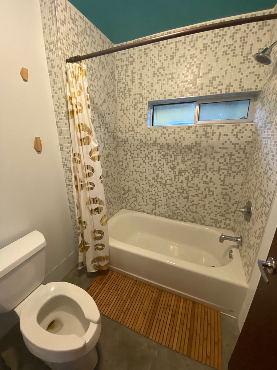 En suite bathroom: full size tub and shower
