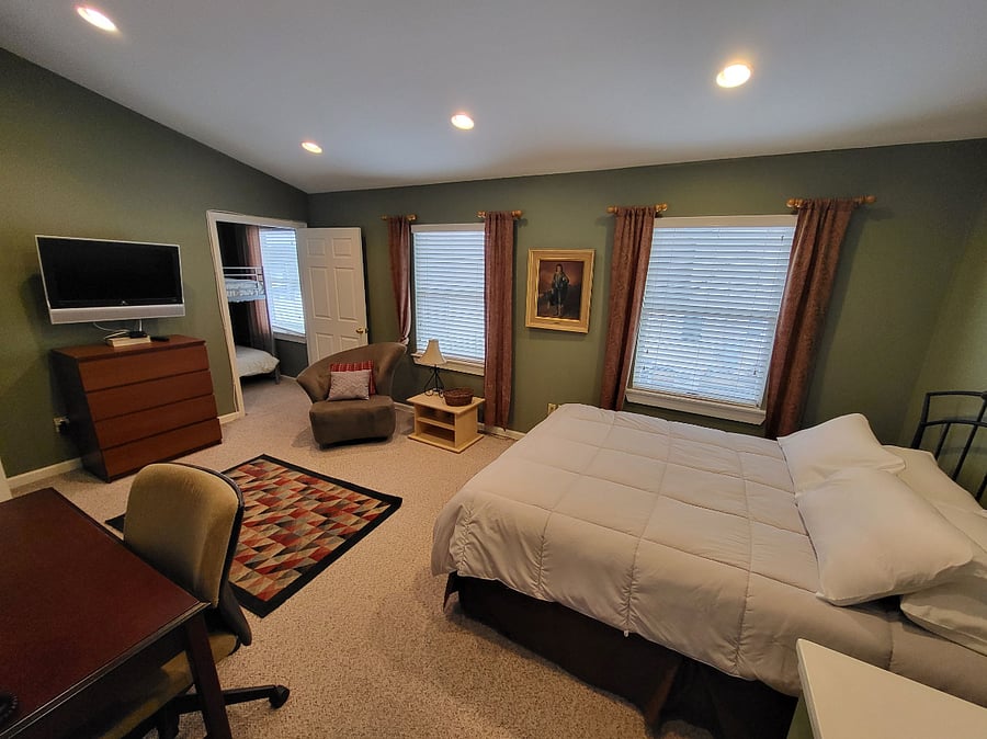 Furnished Finder property 685547_2 photo 4