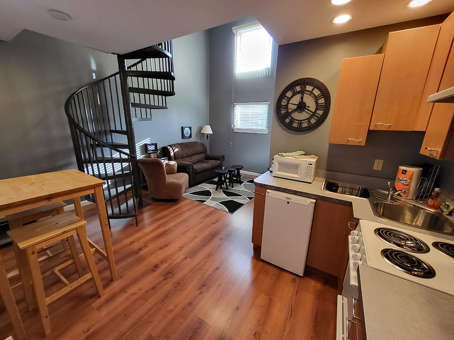 Furnished Finder property 685547_5 photo 3