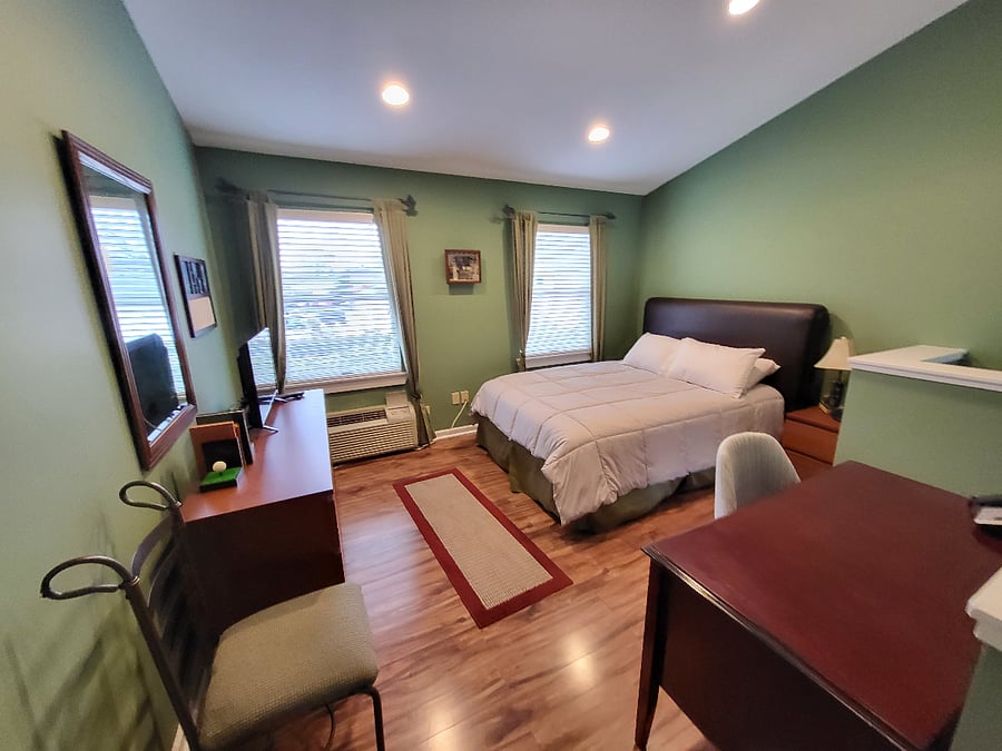 Furnished Finder property 685547_6 photo 4