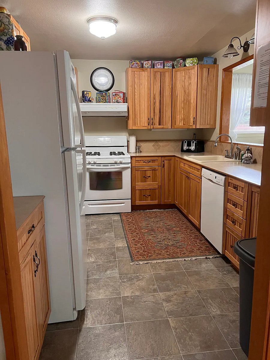 Furnished Finder property 685614_1 photo 8