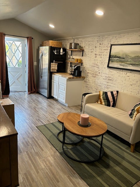 Furnished Finder property 685677_1 photo 5