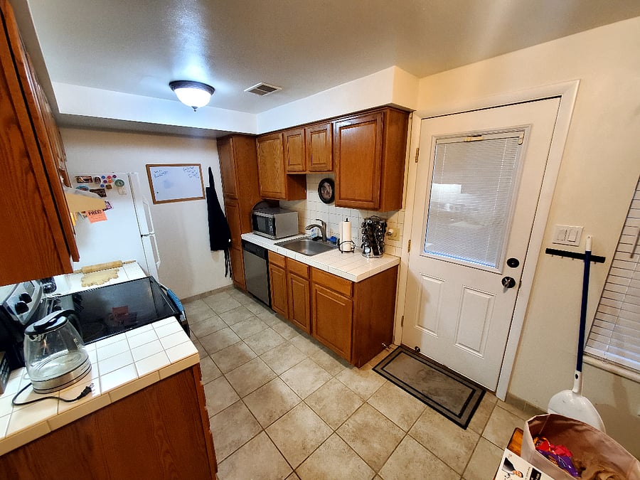 Entry into Kitchen