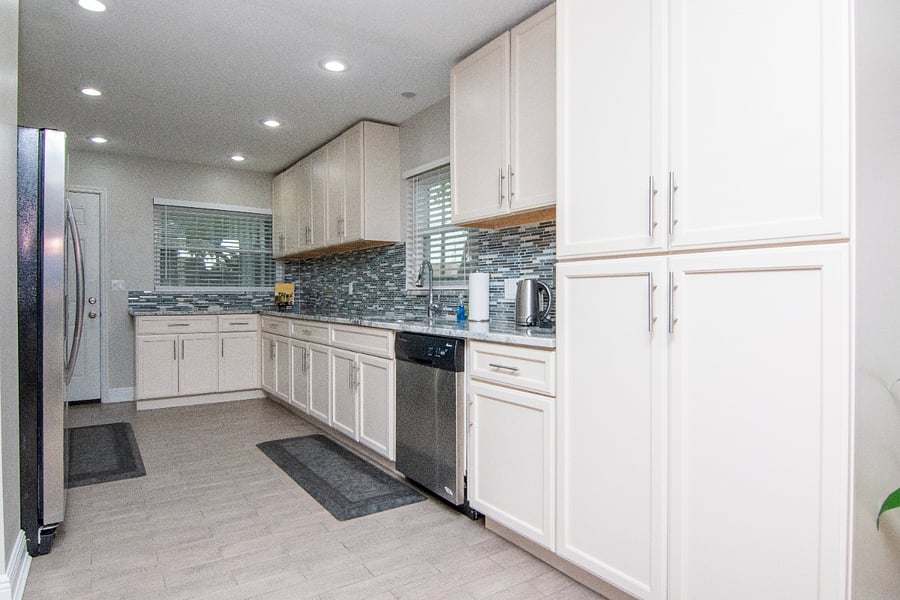Kitchen with 2 pantries