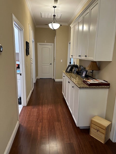 Extra wide hallway for Wheelchair access