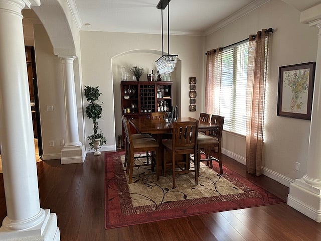 Dinning room table is expandable