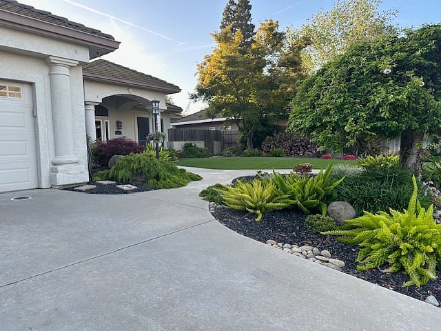 Driveway parking is convenient and accessible 