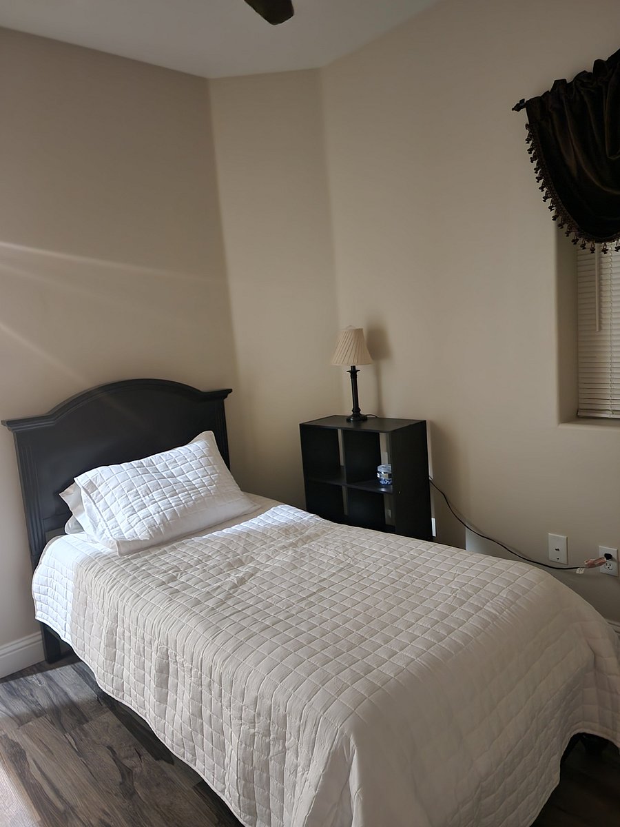 Furnished Finder property 685952_1 photo 4