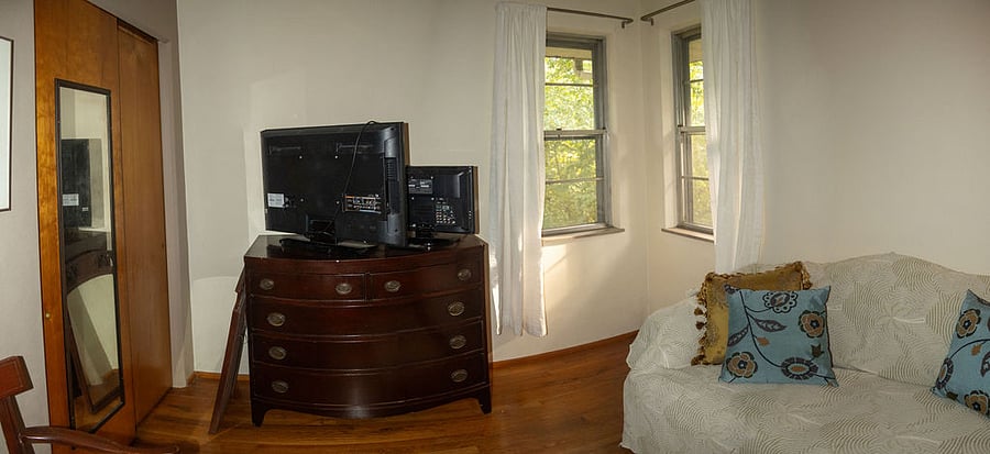 Two additional TVs will have Roku and steaming Spectrum and can be placed where you
Prefer. 