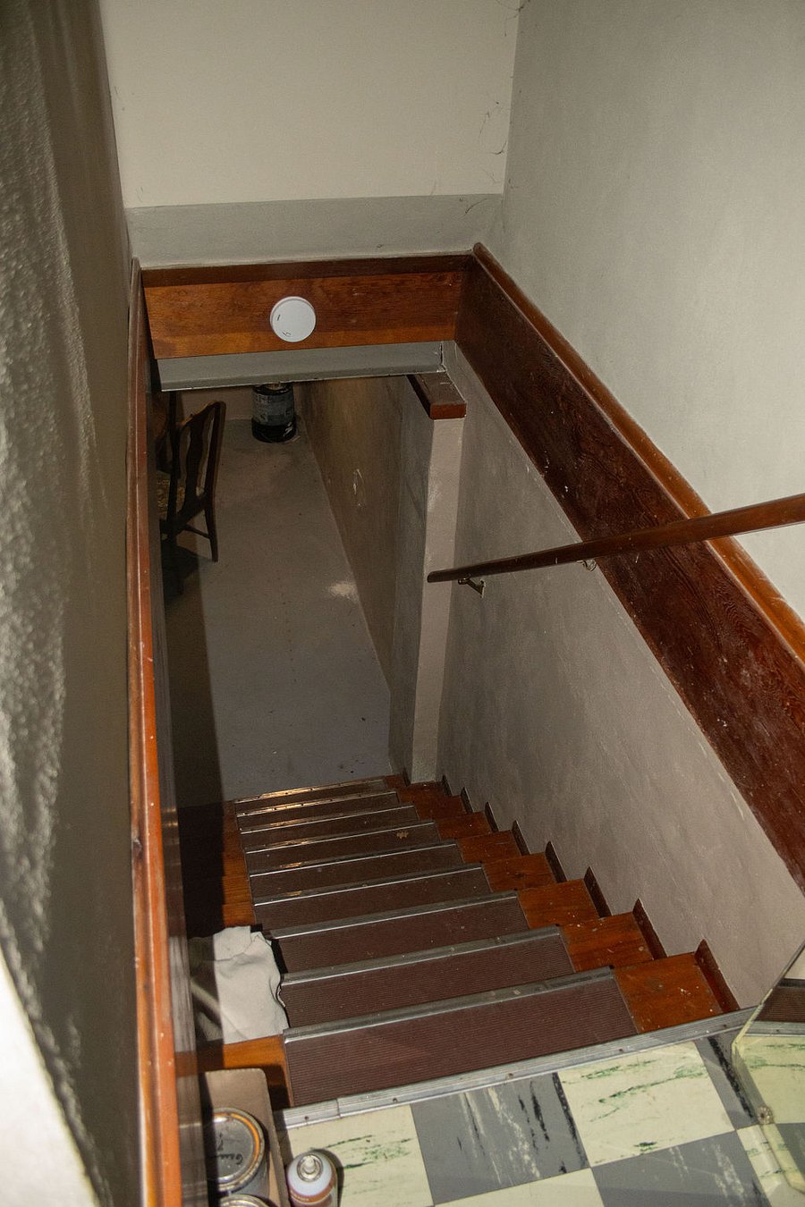 Stairs to laundry