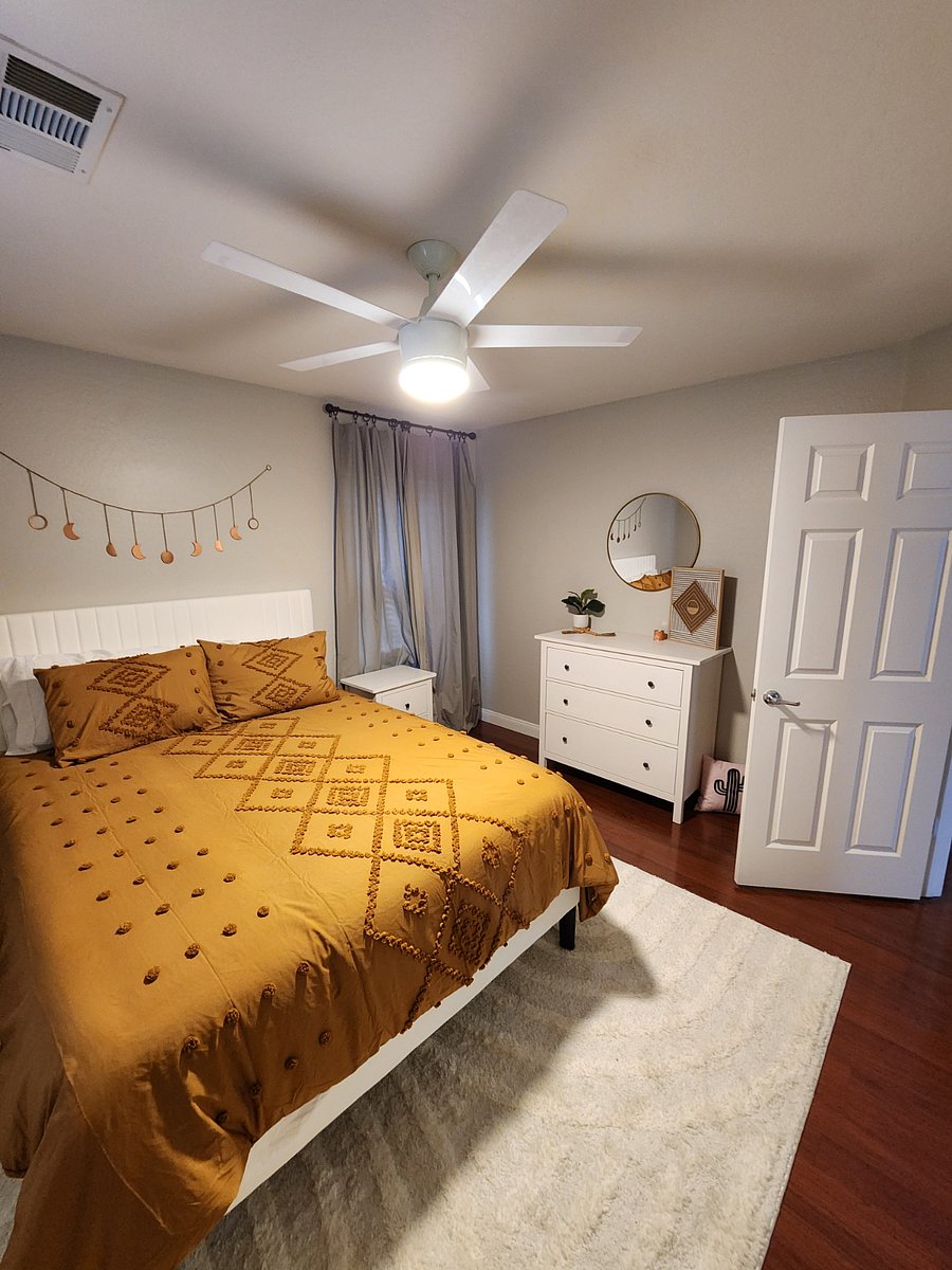 Bedroom 3 - View 2