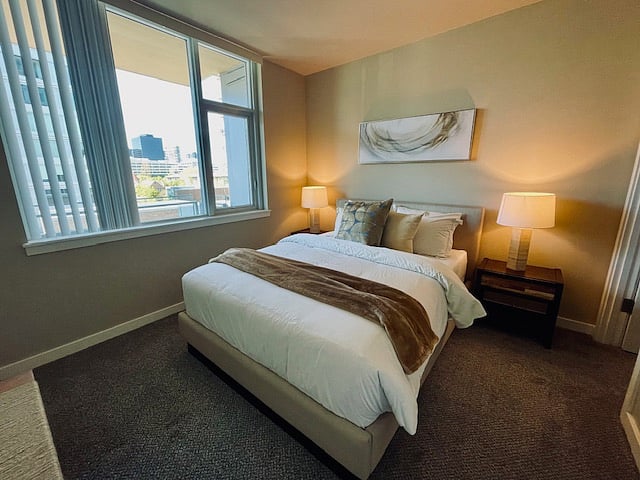 Bedroom with Queen Bed