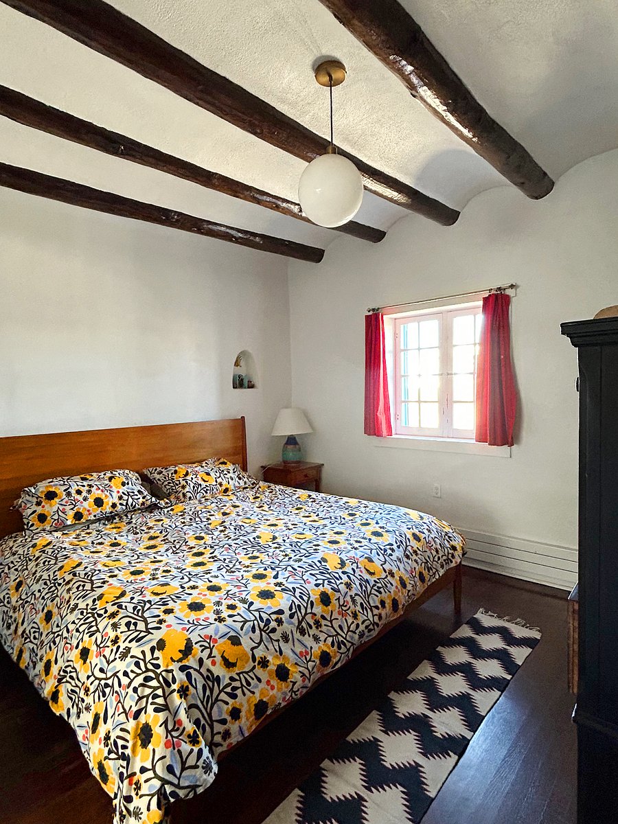 master bedroom with kingsize bed