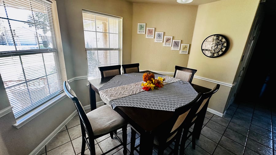Furnished Finder property 686180_1 photo 5