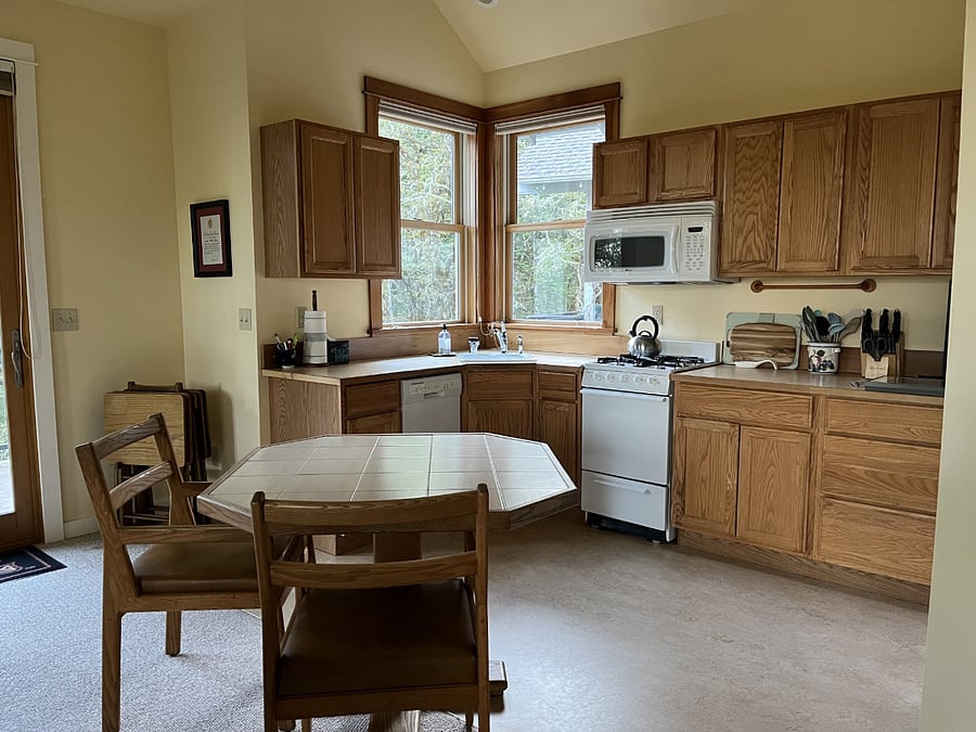 Furnished Finder property 686402_1 photo 7