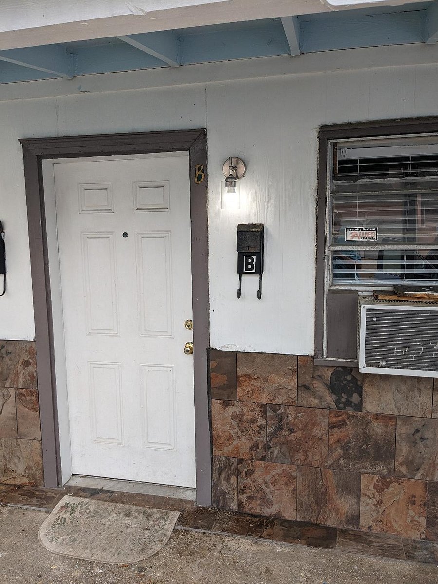 Furnished Finder property 686490_1 photo 2