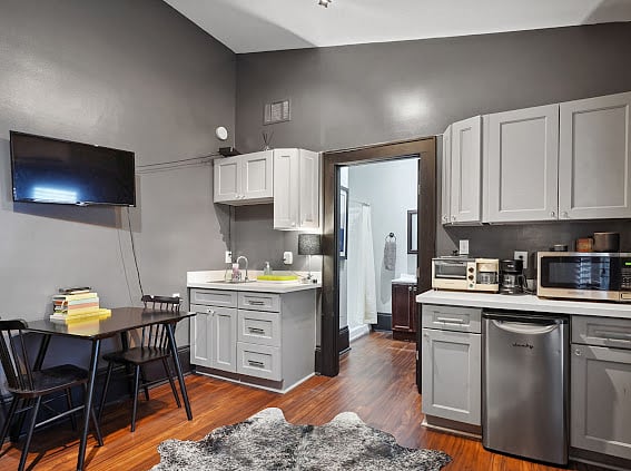 Furnished Finder property 686601_1 photo 4