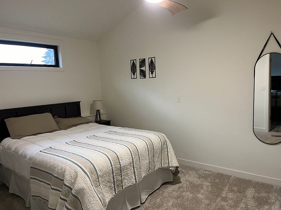 Queen bedroom