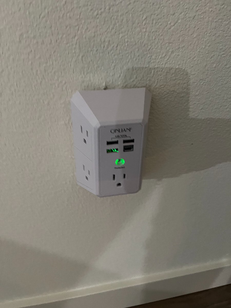 Extra plugs & usb ports