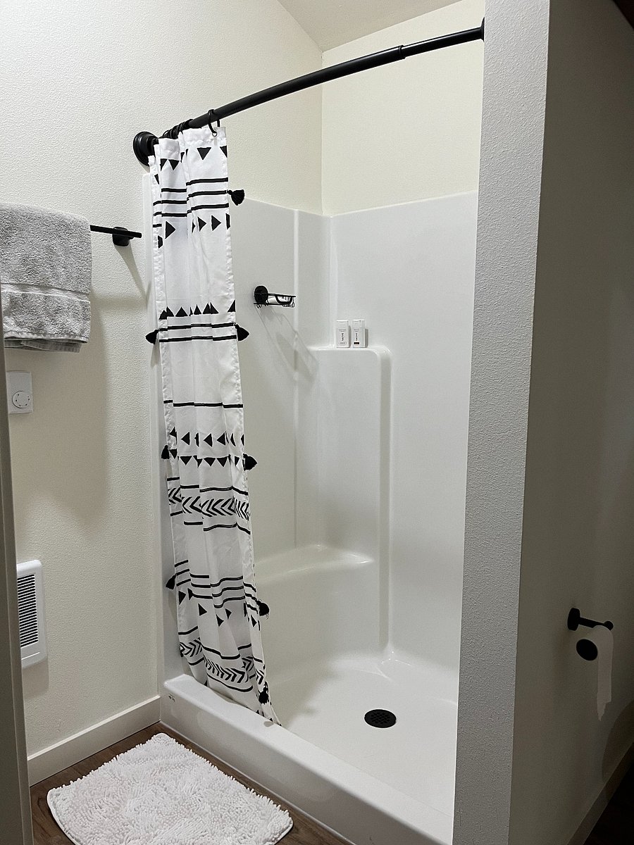 Step-in shower