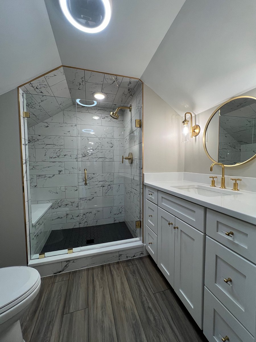 Upstairs Bathroom View 1