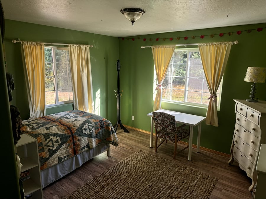 Bedroom 3, single bed