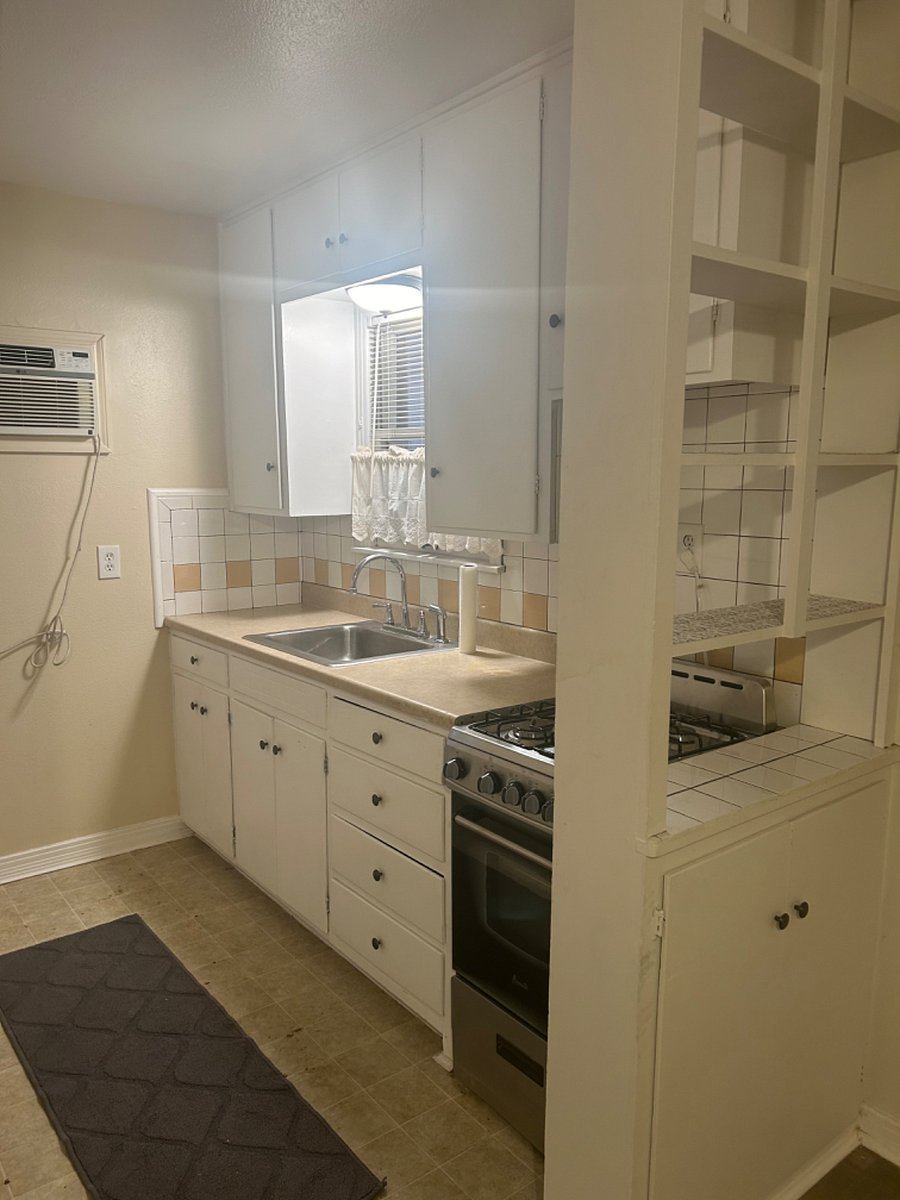 Furnished Finder property 686844_2 photo 6