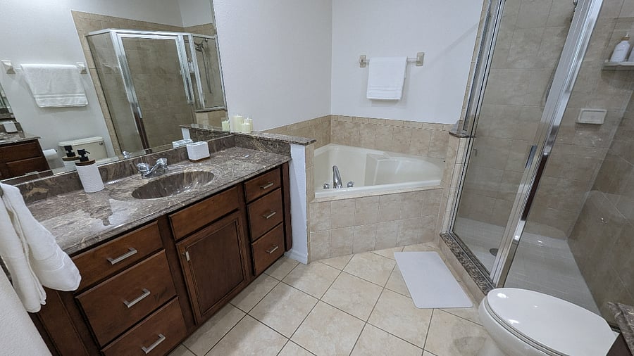 Jacuzzi Tub