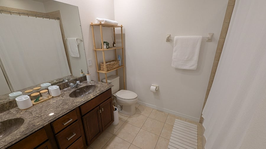 Double Bathroom