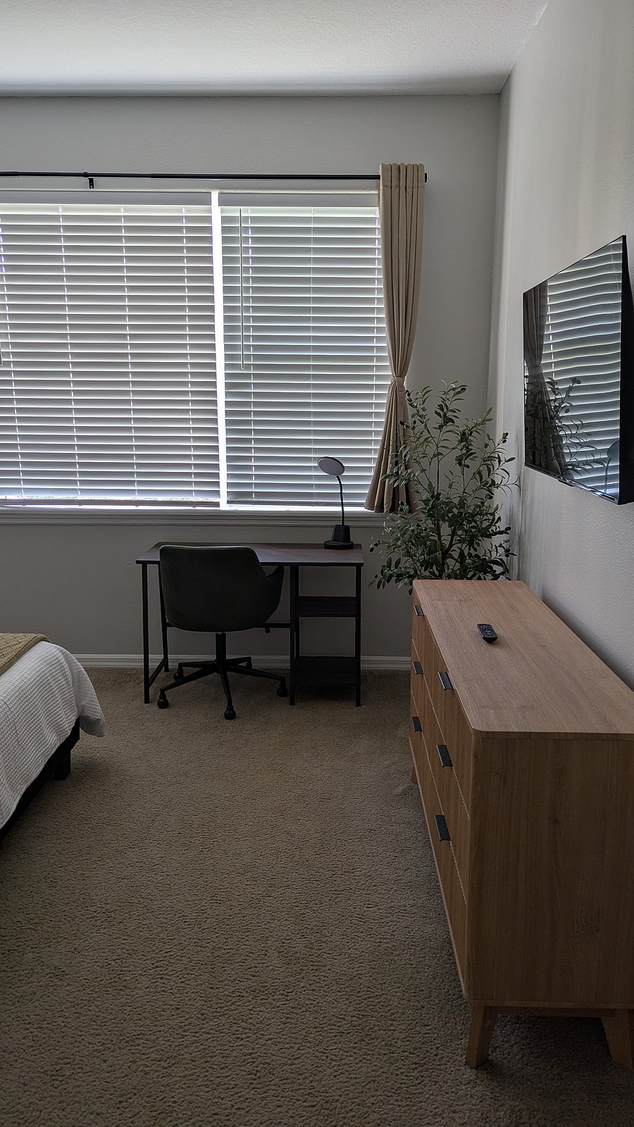Master Bedroom #1 Study Area